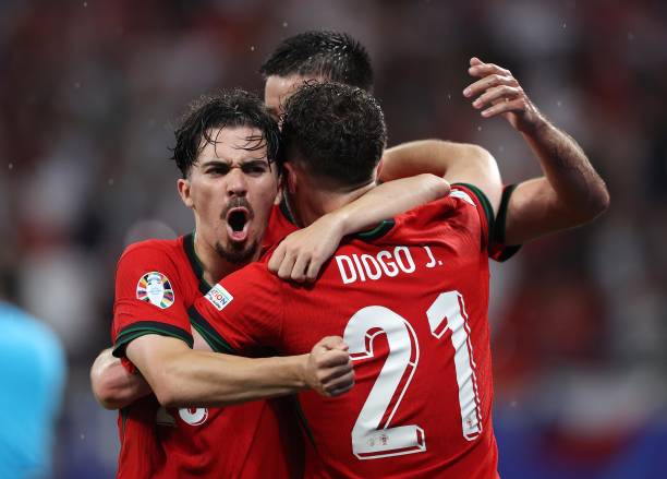 Cái chết của Diogo Jota và Andre Silva: nỗi đau không thể nguôi ngoai của Vitinha và làng bóng đá thế giới