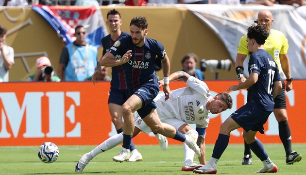 HLV Luis Enrique: PSG không nương tay trước Real Madrid, bảo vệ Xabi Alonso và gửi lời chúc mừng đến Cules