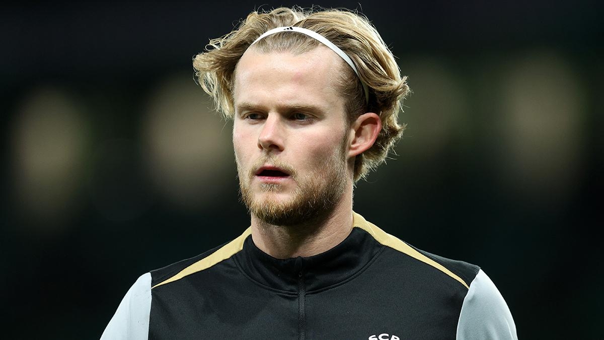 Manchester United nhảy vào cuộc đua giành chữ ký của tiền vệ Morten Hjulmand